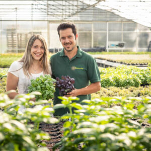 Dominik Und Jenny Lumaßegger Im Kräutergewächshaus | Foto: Weissengruber & Partner