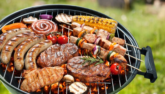 Grill Mit Fleisch Und Wurstprodukten