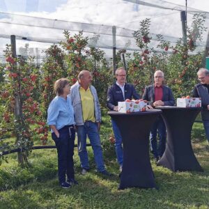 Ländle Apfel Pressekonferenz Bei Familie Witzemann
