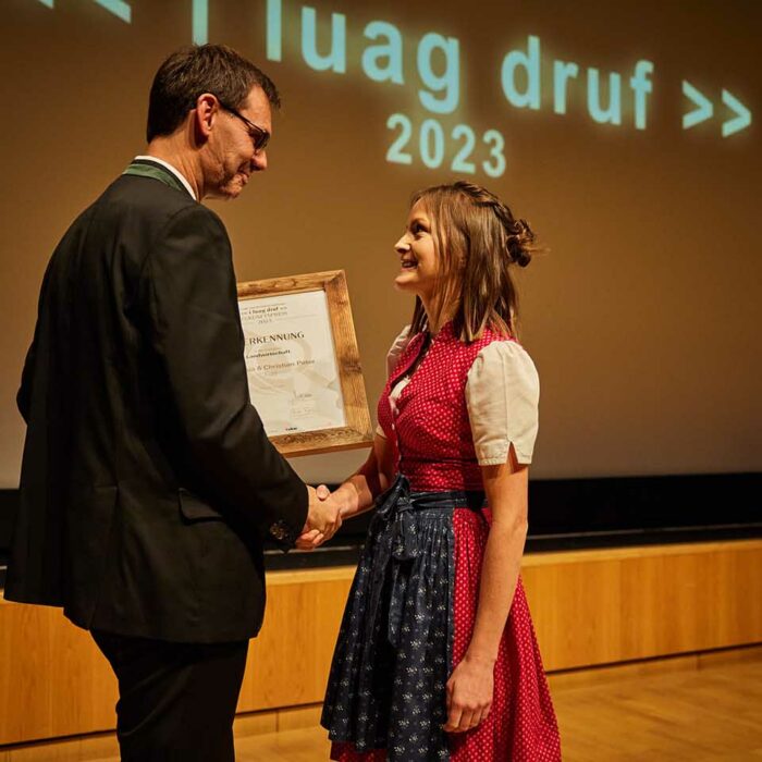 LH Markus Wallner mit Theresia Peter - Ländle Gala 2023 - Foto Christoph Pallinger