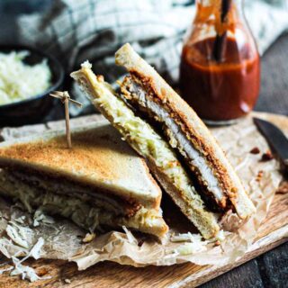 Tonkatsu Sandwich Mit Krautsalat – Foto Nadin Hiebler