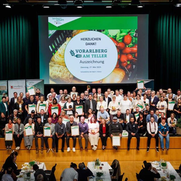 Gruppenbild Vorarlberg am Teller Auszeichnung 2025 - © Land Vorarlberg | Bernd Hofmeister