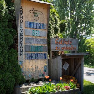 Marte Hof – Verkaufstafel Am Hof – Foto Michael Kreyer