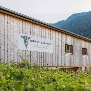 Biohof Mangard – Außenansicht Des Hofs – Foto: Manuelpaul.com